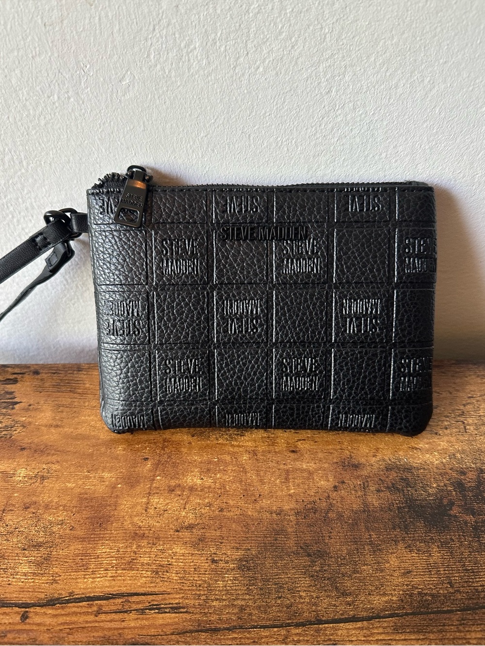Steve Madden Black Embossed Faux Leather Wristlet New Without Tag